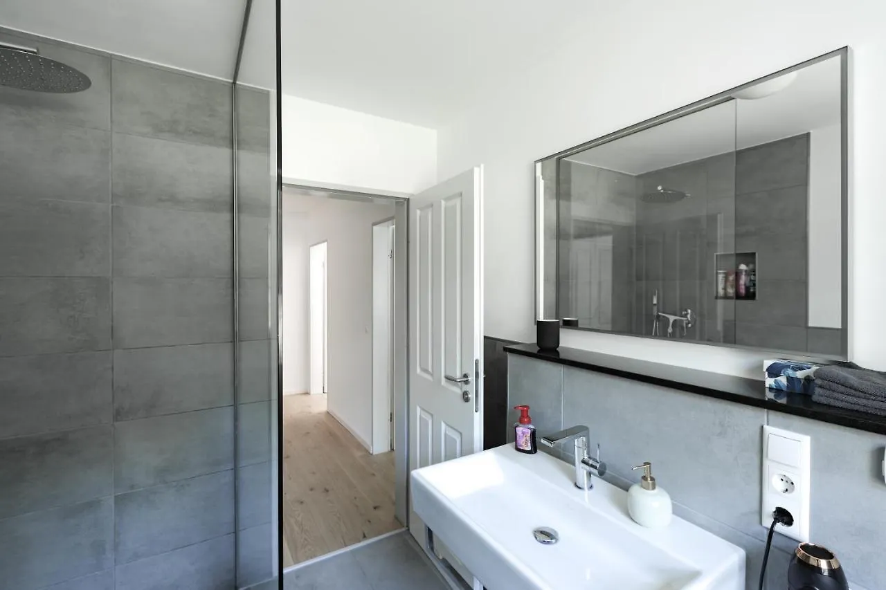 Appartement Grosse Gemutliche Wohnung Mit Waldblick Cologne